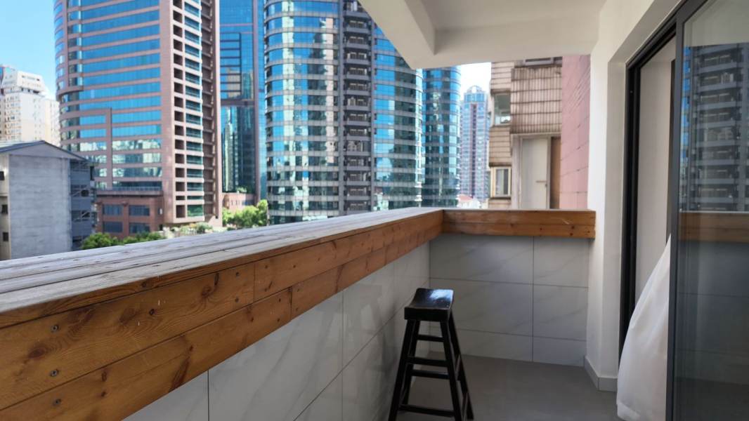 Housing image — Balcony