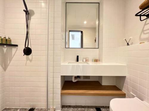 Housing image — Bathroom