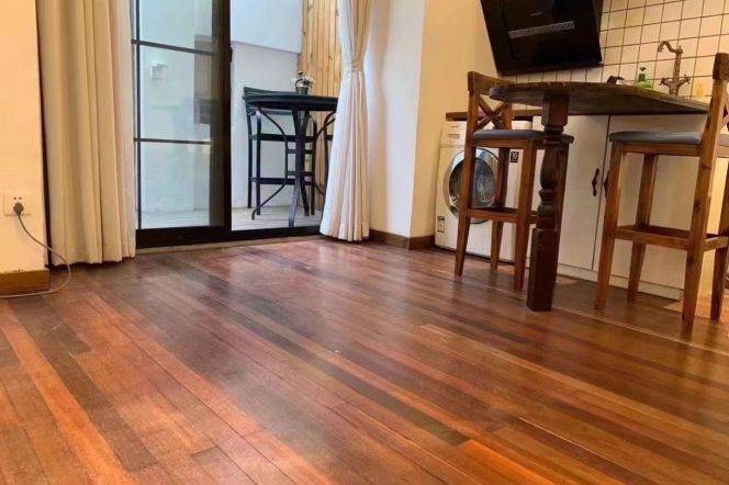 1BR Lane House in Old Xuhui with Terrace