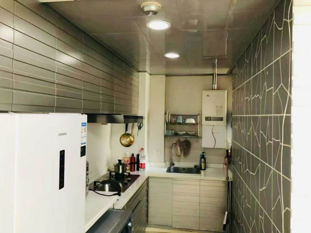 Housing image — Kitchen
