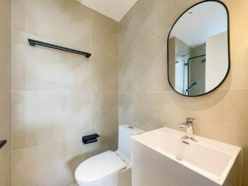 Housing image — Bathroom