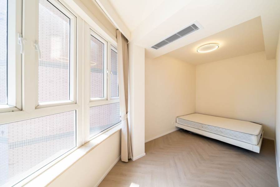 Housing image — Bedroom