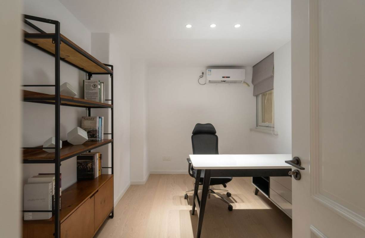 Housing image — Bedroom