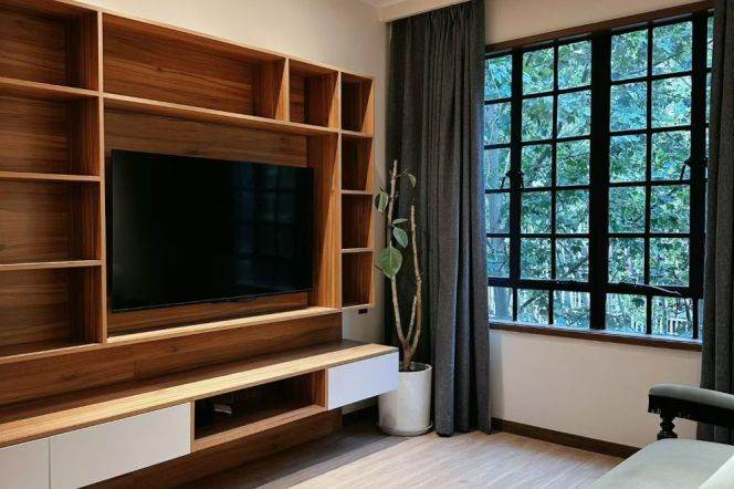 2BR Apartment in Jing'an with Green View (L2/L7/L14)