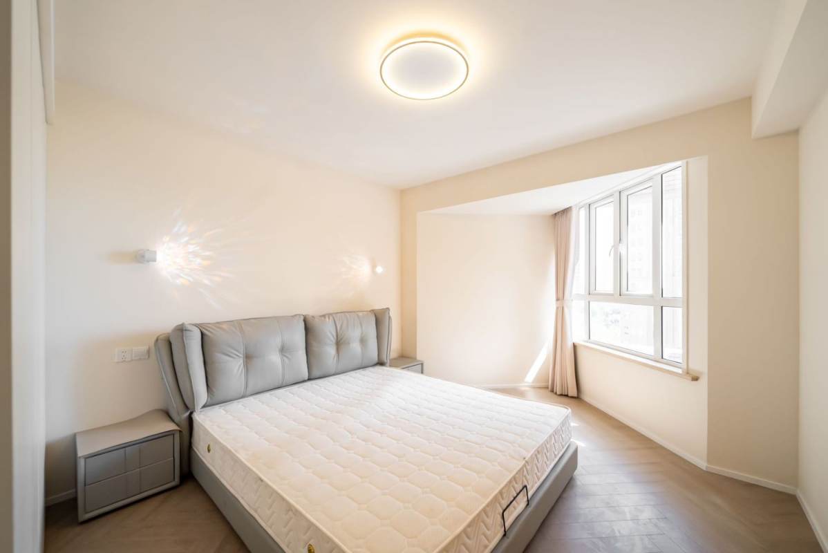 Housing image — Bedroom