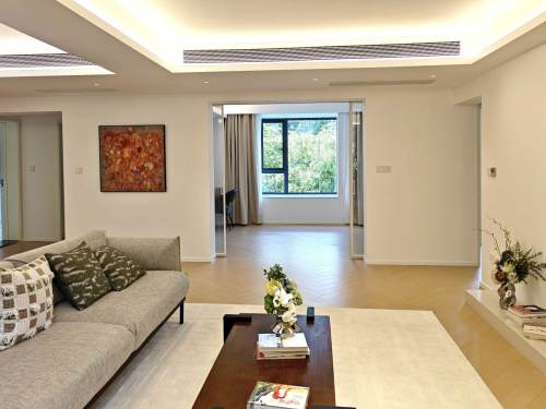 Housing image — Living Room