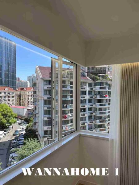 Housing image — Balcony