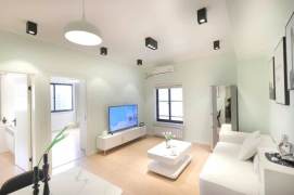 High-Floor 2BR Apartment in Jing'an (L2/L7/L14)