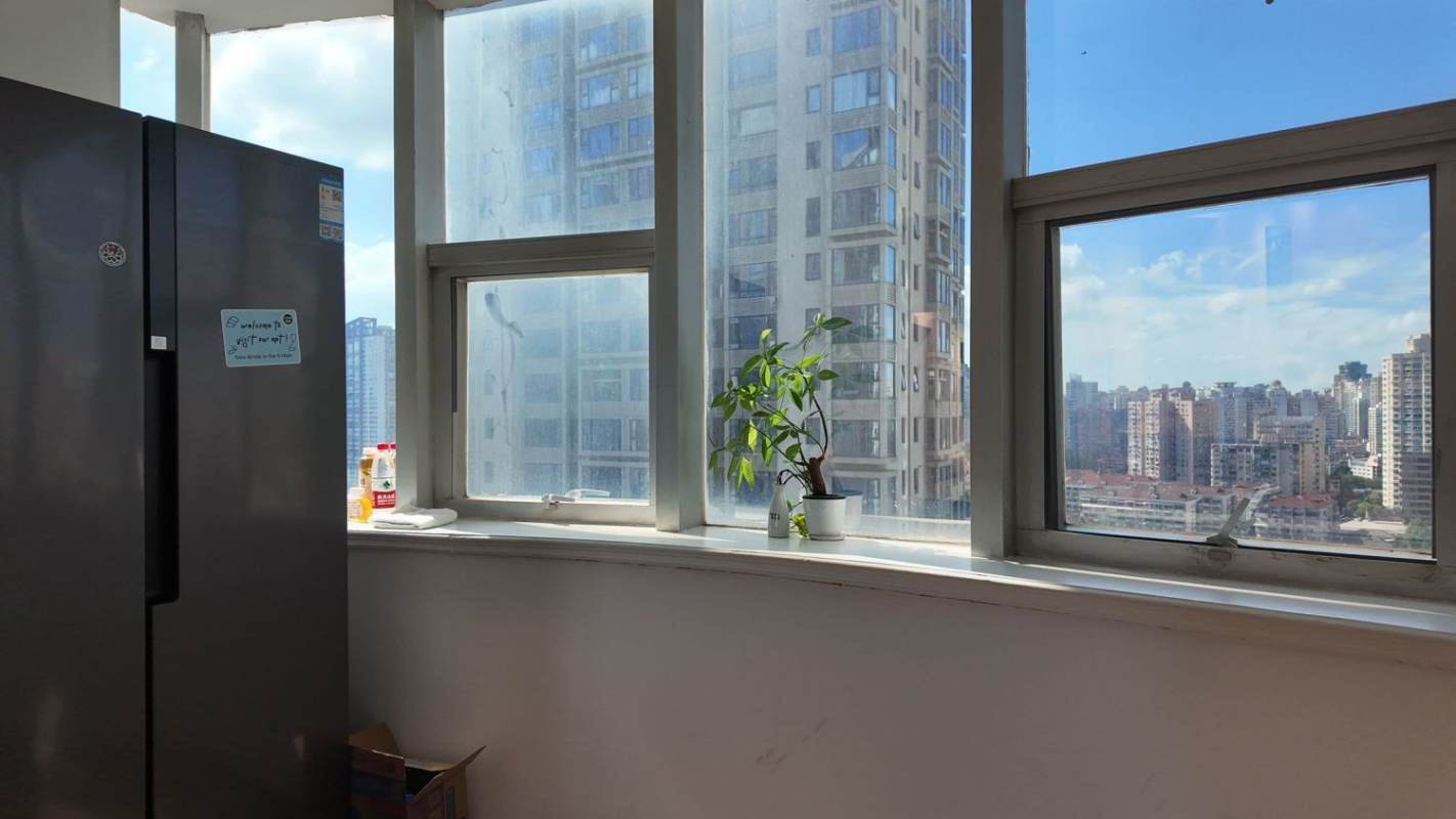 Housing image — Kitchen