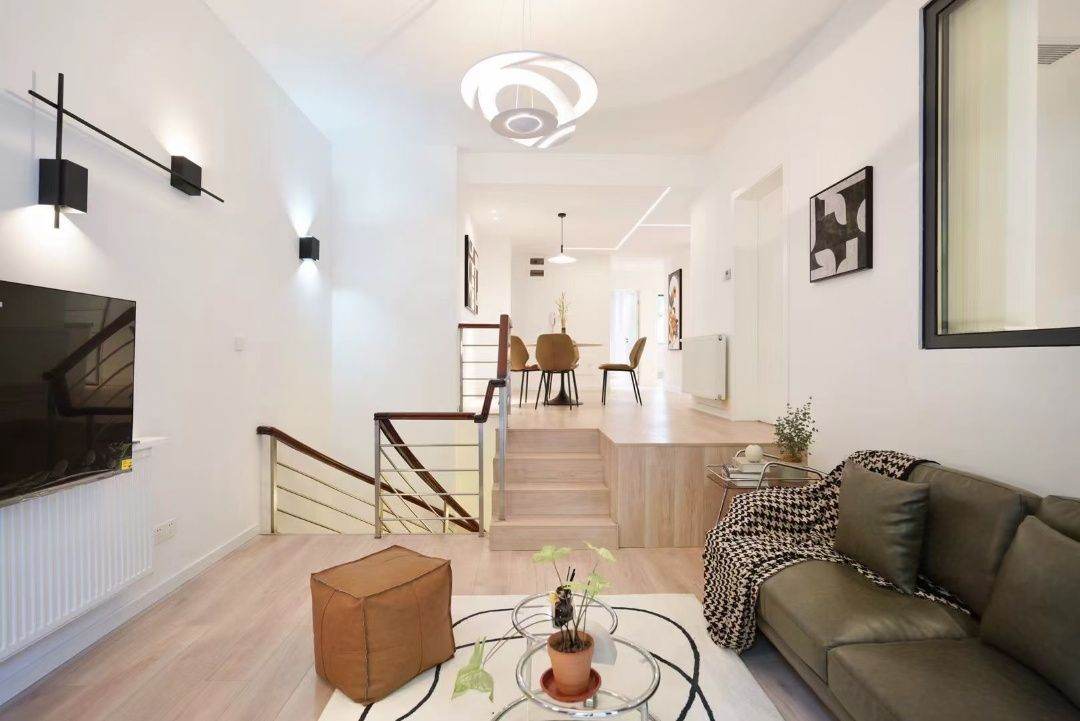 Housing image — Living Room