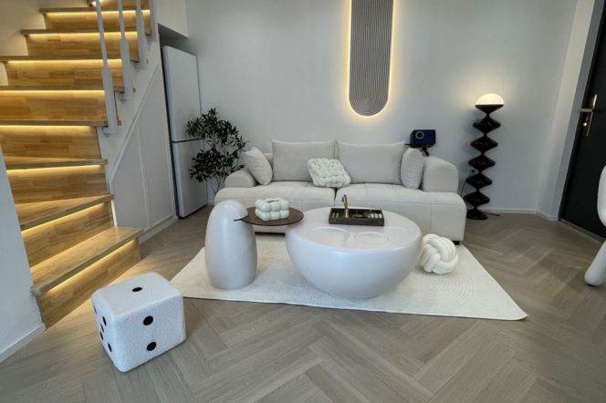 1BR Lane House in Old Xuhui with Terrace (L1/L7)