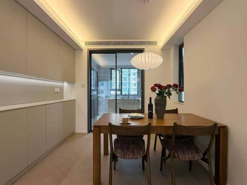Housing image — Dining Area