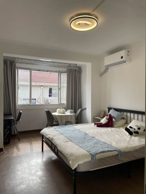 Housing image — Bedroom