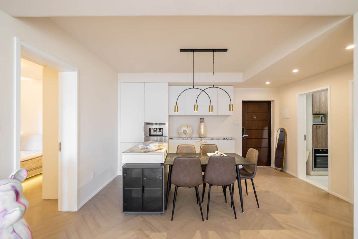 Housing image — Dining Area