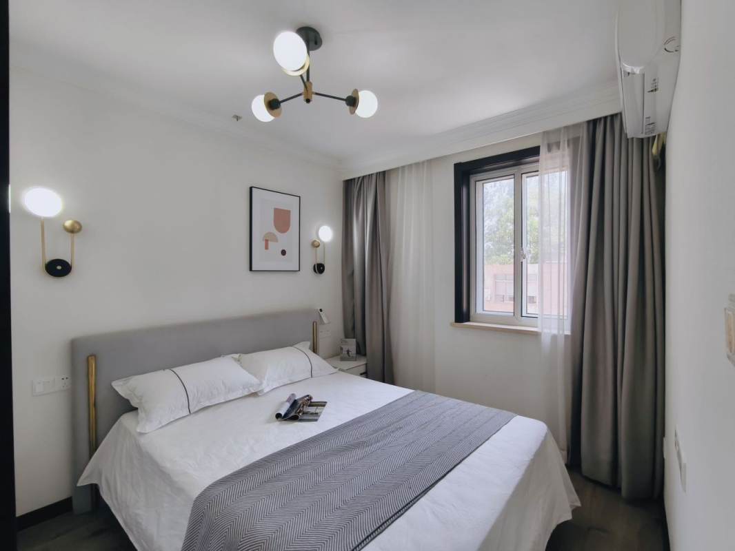 Housing image — Bedroom