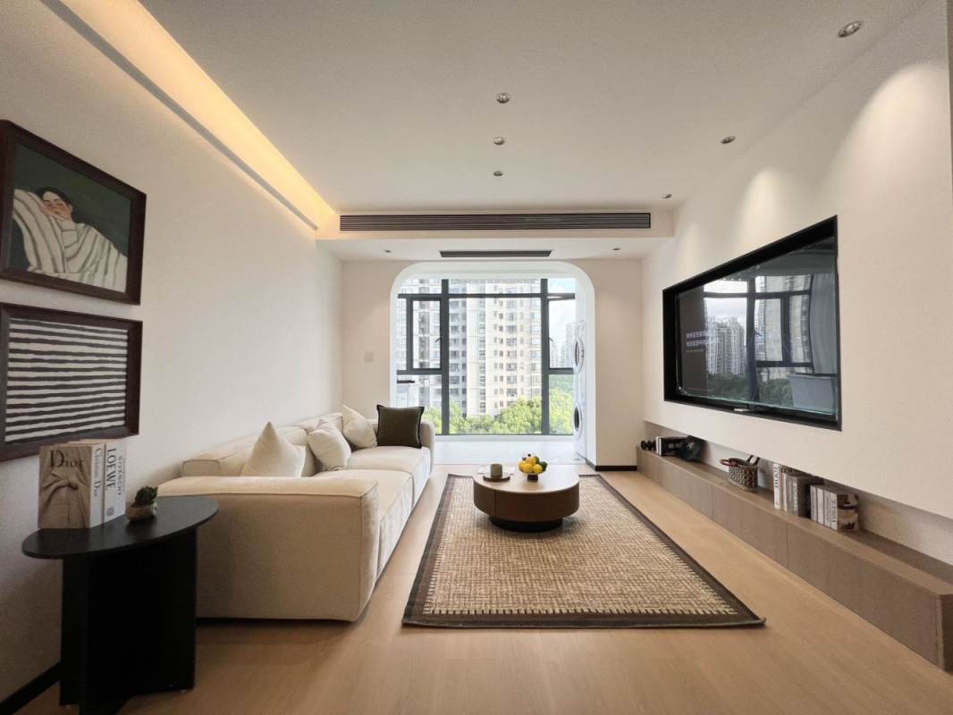 Housing image — Living Room