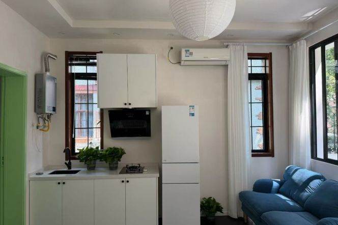 1BR Heritage Apartment in Old Xuhui (L1)