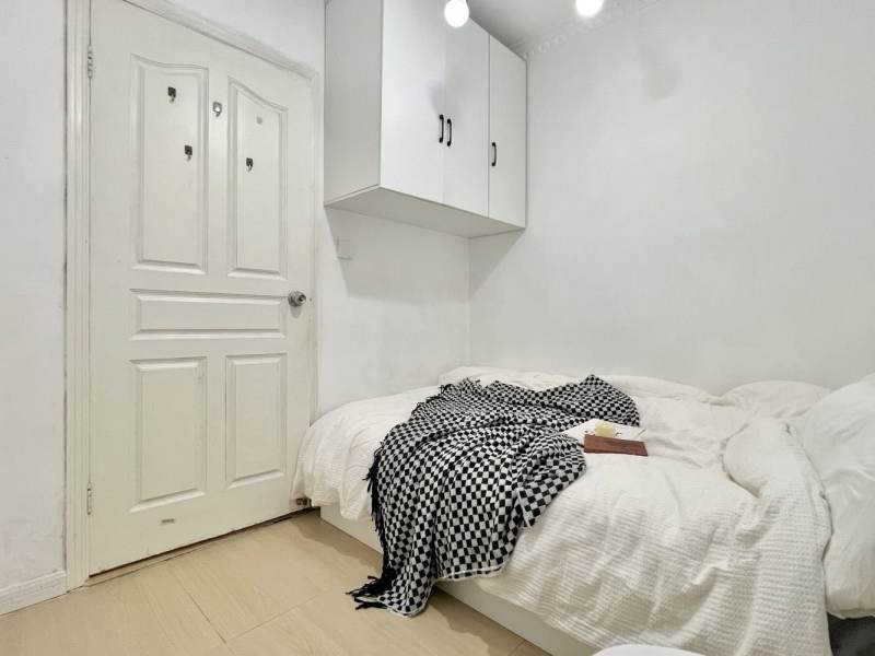 Housing image — Bedroom