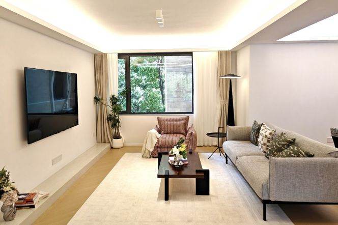 3BR Apartment in Jing'an with Green View (L2/L11)