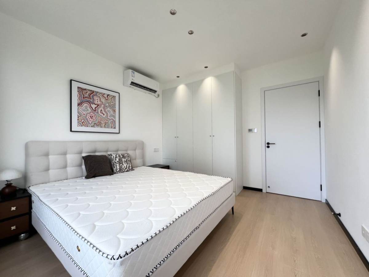 Housing image — Bedroom