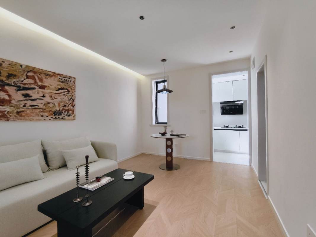 Housing image — Living Room