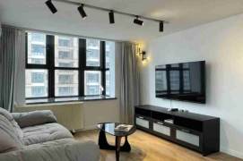2BR Apartment near Changping Rd Metro