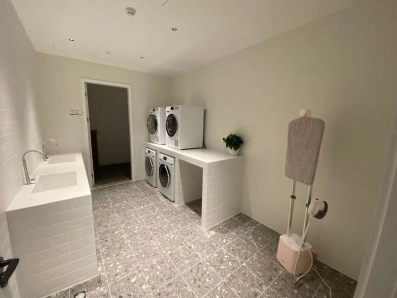 Housing image — Building Exterior