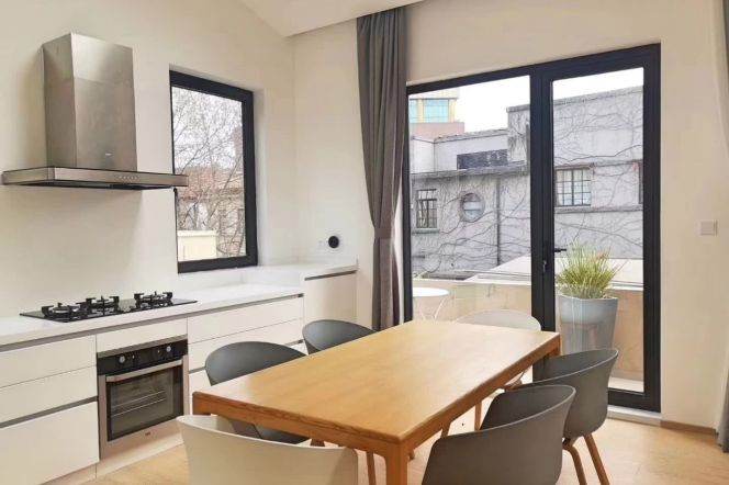 3BR Apartment in Old Xuhui (L1/L7)