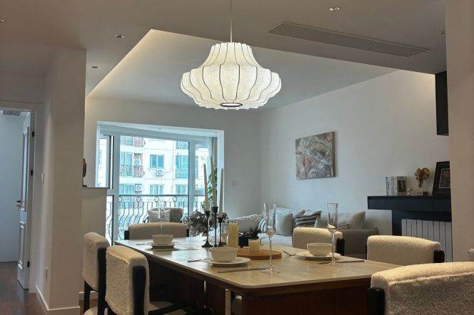 3BR Apartment near Zhongshan Park (L2/L3/L4)