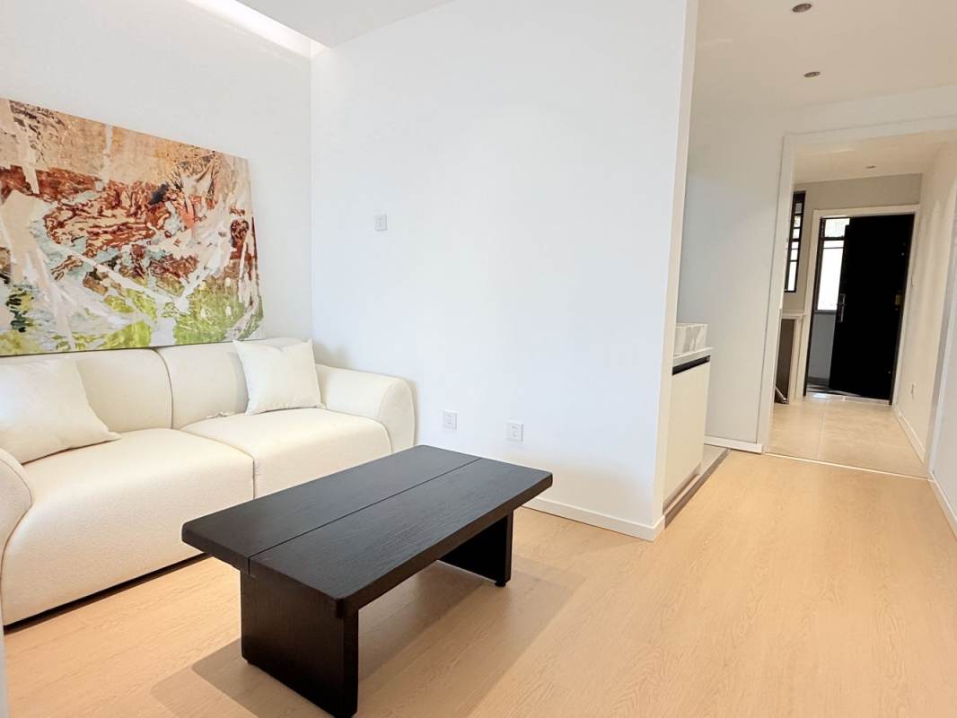 Housing image — Living Room