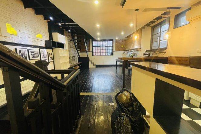 2BR Apartment near Jiaotong University Metro with Terrace (L1/L10/L12)