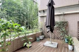 3BR Apartment near People's Square / Bund with Green View
