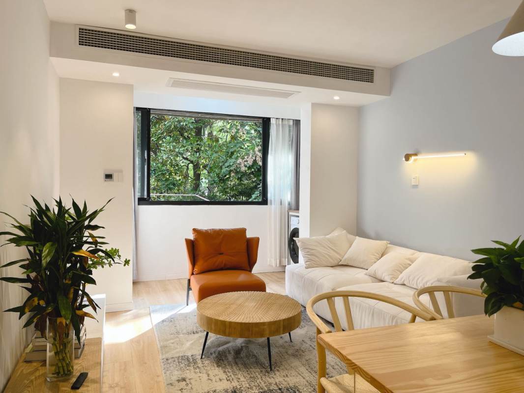 Housing image — Living Room