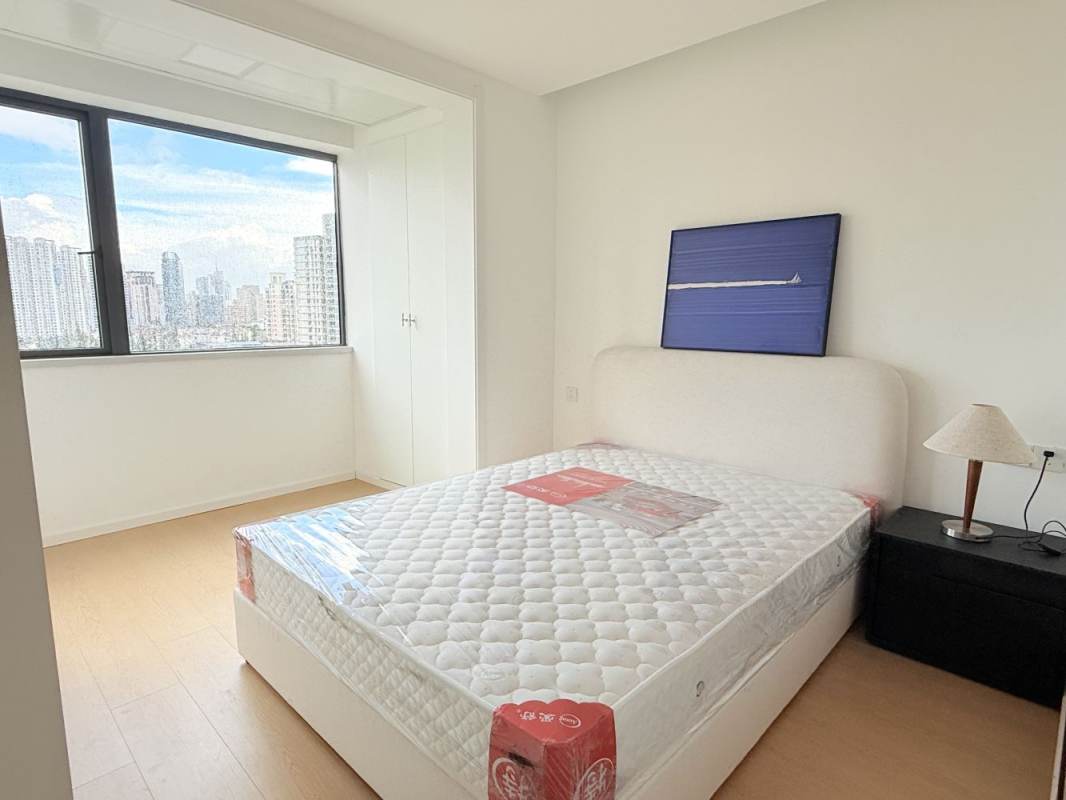 Housing image — Bedroom