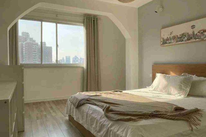 Spacious 2BR Apartment in Jing'an (L7)