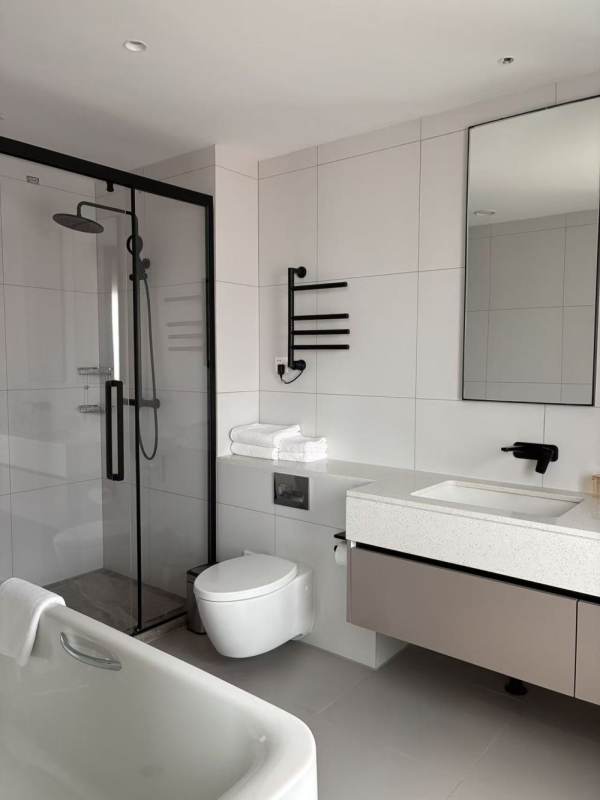 Housing image — Bathroom