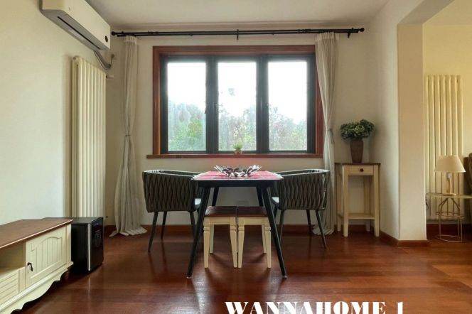2BR Apartment near Zhongshan Park with Floor-to-Ceiling Windows (L2/L11)