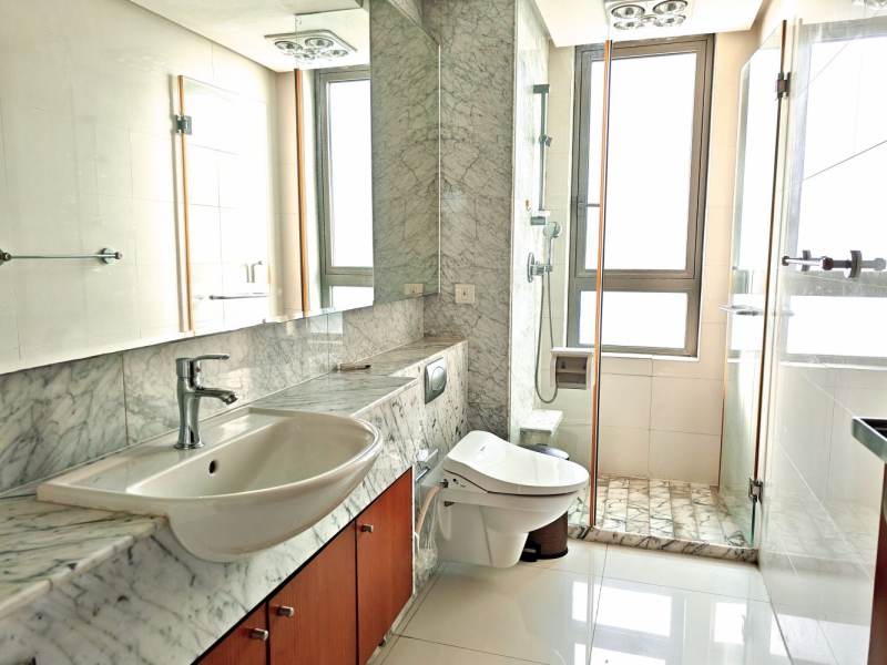 Housing image — Bathroom