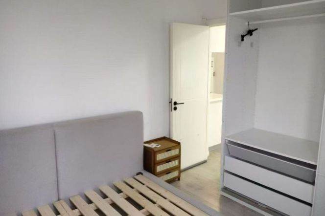 1BR Apartment in Old Xuhui (L1/L7/L9/L10)
