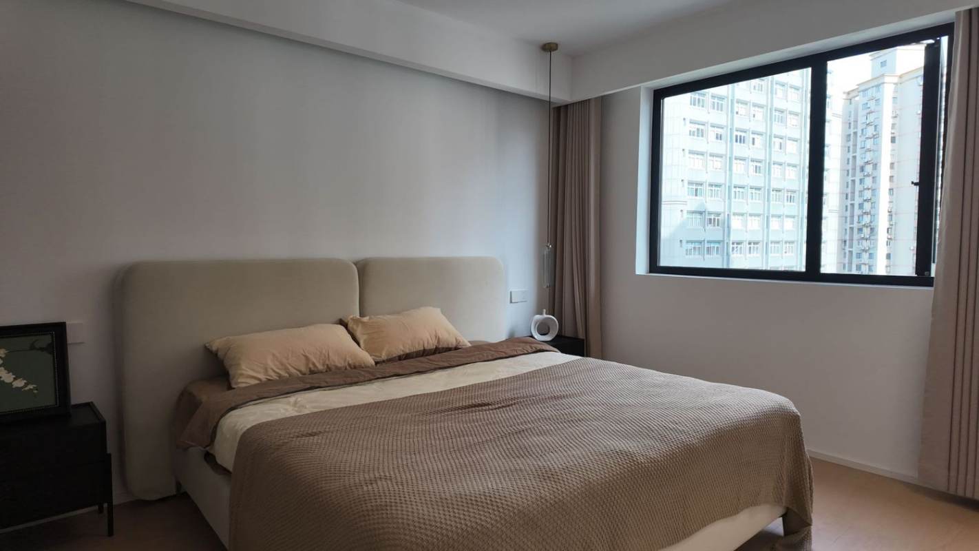 Housing image — Bedroom