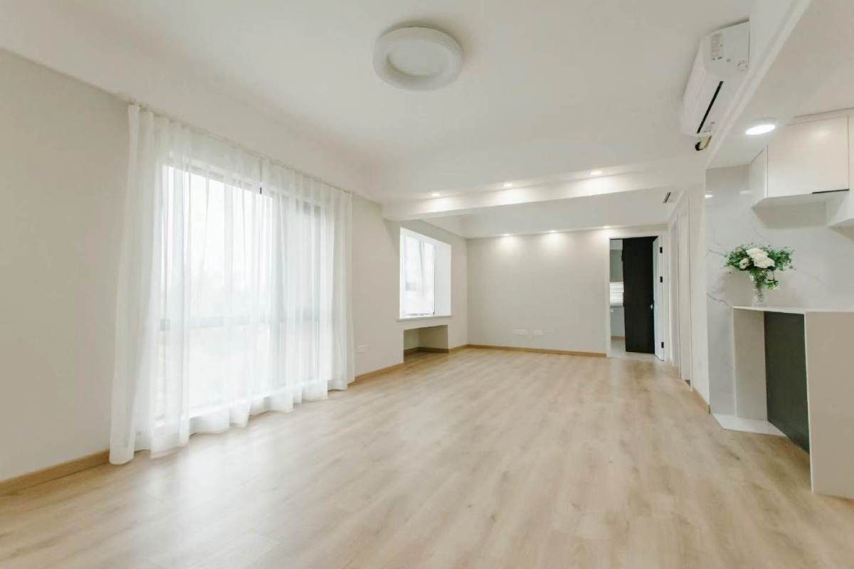Housing image — Living Room