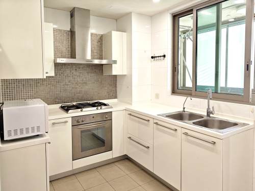 Housing image — Kitchen