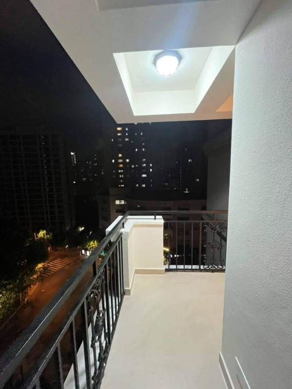 Housing image — Balcony