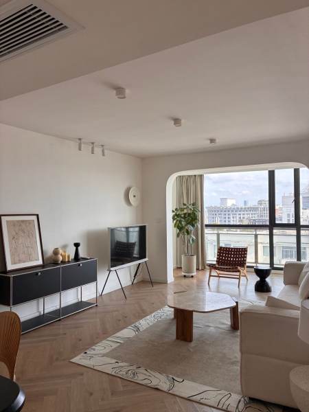 Housing image — Living Room
