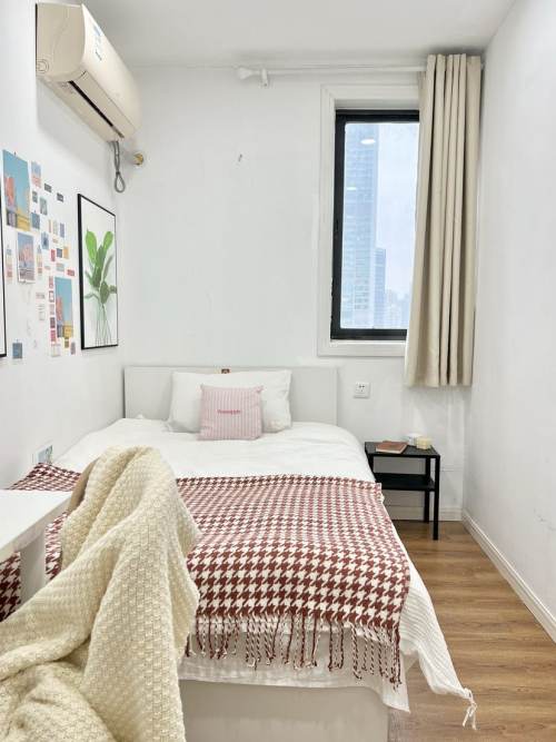 Housing image — Bedroom