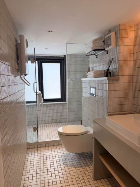 Housing image — Bathroom