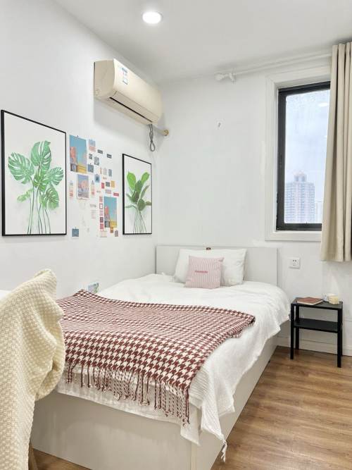 Housing image — Bedroom
