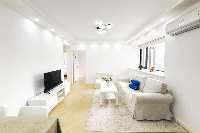 2BR Apartment near Caoyang Road Metro (L3/L4/L11/L14)