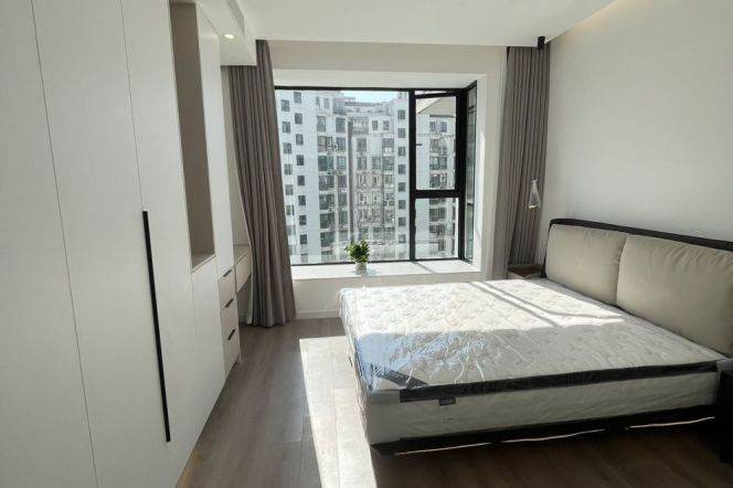 4BR Apartment near Longde Rd Metro with Floor-to-Ceiling Windows (L11/L13)