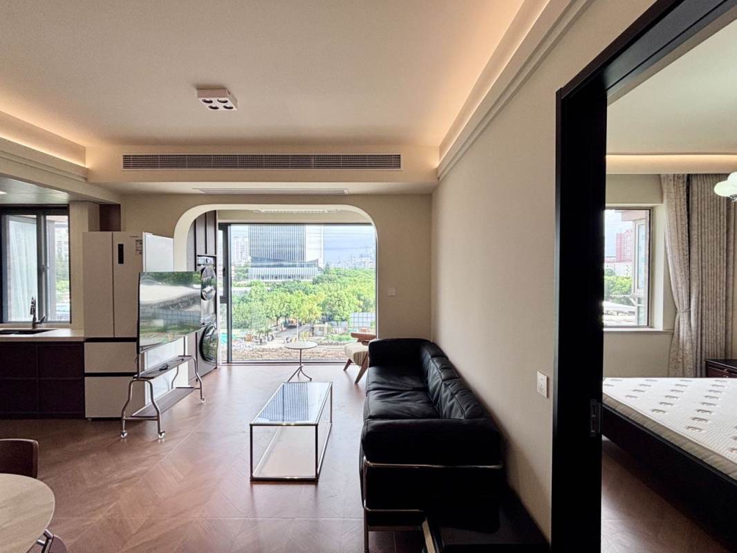 Housing image — Living Room